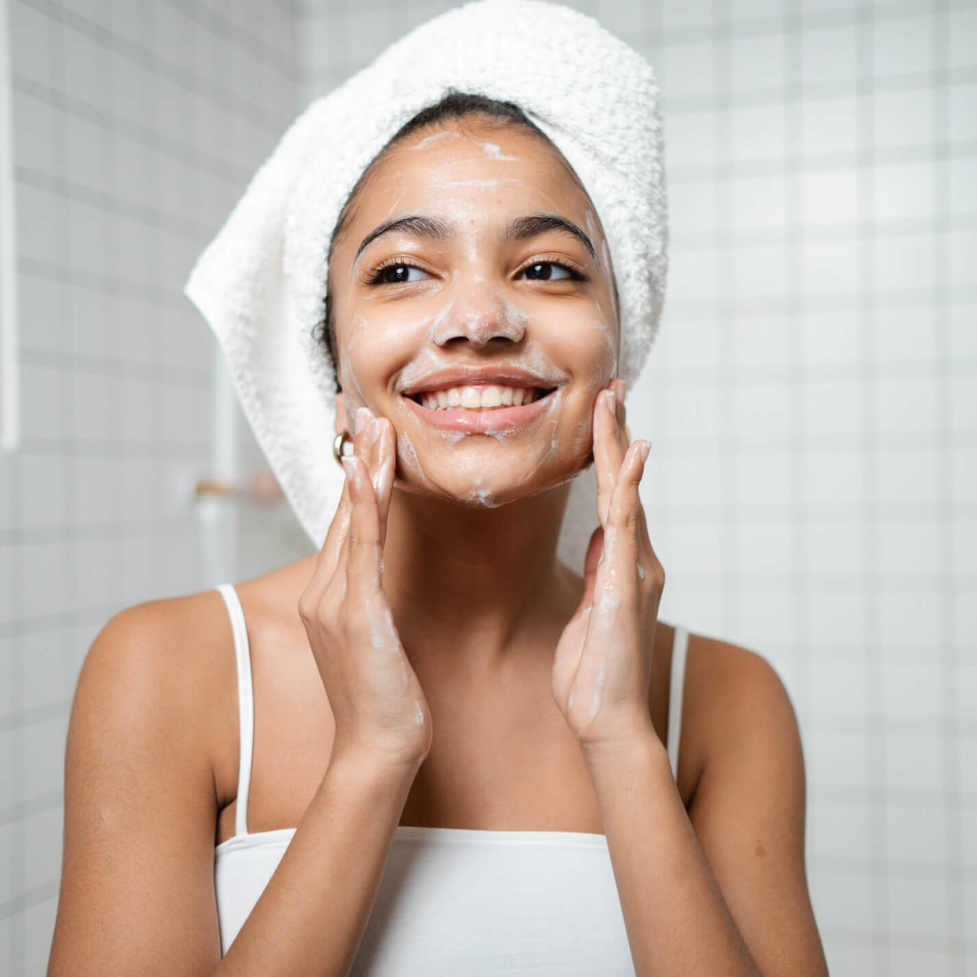 How to make a DIY face cream with skin-protecting essential oils